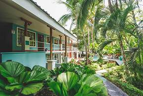 Oceanfront Hotel Verde Mar direct access to the beach