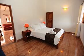 Hospedería Villa de Los Saenz