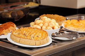 Estoril Hotel Marília