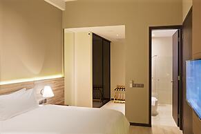 Louis Kienne Serviced Residences