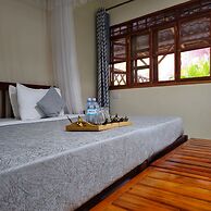 African Roots Entebbe