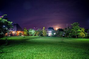 African Roots Entebbe