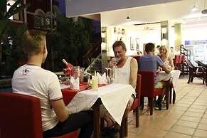 Mekong Angkor Deluxe Hotel