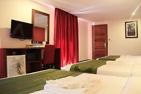 Mekong Angkor Deluxe Hotel