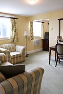 Shining Waters Country Inn