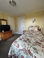 Shining Waters Country Inn