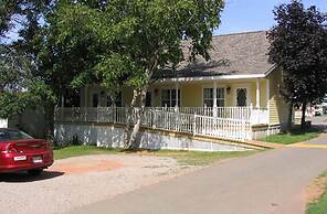 Shining Waters Country Inn