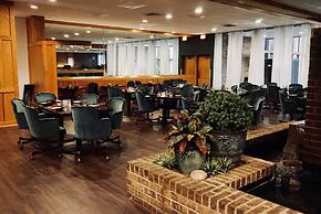 Altoona Grand Hotel & Conference Center