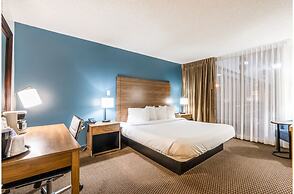 Altoona Grand Hotel & Conference Center