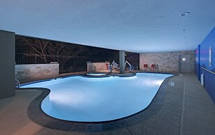 Holiday Inn Express & Suites Austin NW - Four Points by IHG