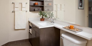 Candlewood Suites Cut Off by IHG