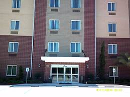 Candlewood Suites Cut Off by IHG