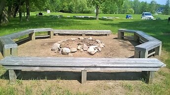 4 Bedroom Blue Mountain Rental with Hot Tub