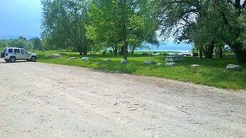 4 Bedroom Blue Mountain Rental with Hot Tub