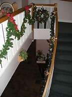 Cedar Wood Lodge B&B