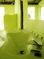 Nirvana Beach Hotel Bahia