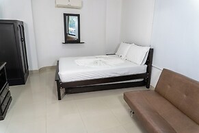 Aparta Hotel Roca Marina