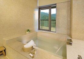 Chihpen Century Hotel