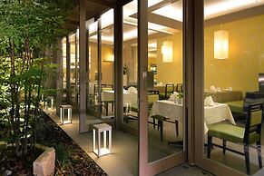 Chihpen Century Hotel