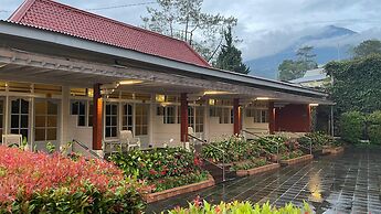 Hotel Indah Palace Tawangmangu