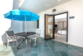 Hotel Acacia Marina