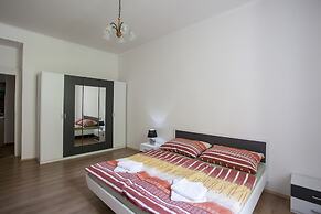 Downtown Apartments Prague