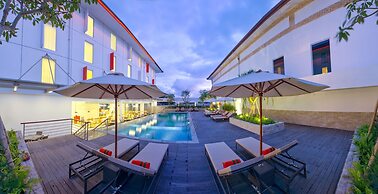 HARRIS Hotel & Conventions Denpasar - Bali