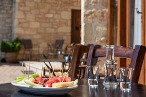 Petronikolis Traditional House