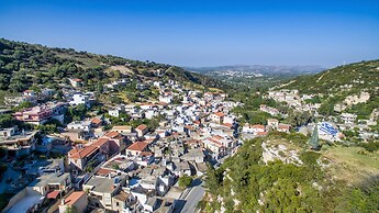 Petronikolis Traditional House