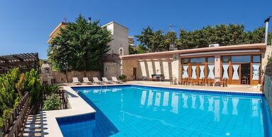 Petronikolis Traditional House