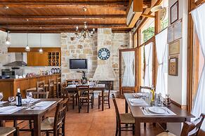 Petronikolis Traditional House