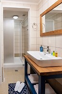 Petronikolis Traditional House