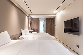 Green Hotel