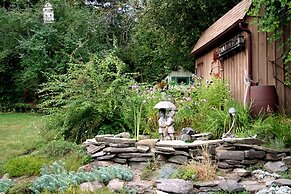 Burleys Gardens and Suite