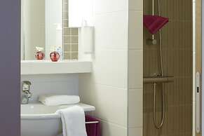 Brit Hotel Reims Croix Blandin