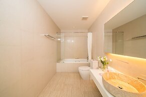 Seven Zea Chic Hotel