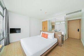 Seven Zea Chic Hotel