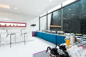 Seven Zea Chic Hotel