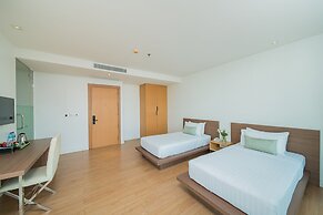 Seven Zea Chic Hotel