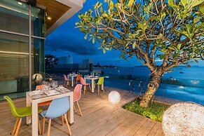 Seven Zea Chic Hotel