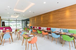 Seven Zea Chic Hotel