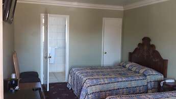 Santa Ana Travel Inn