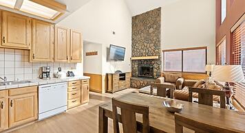 Edgelake Beach Club by Coolvacay