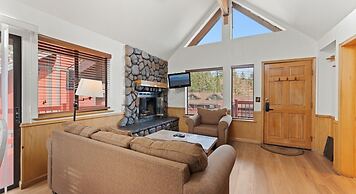 Edgelake Beach Club by Coolvacay