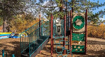 Edgelake Beach Club by Coolvacay