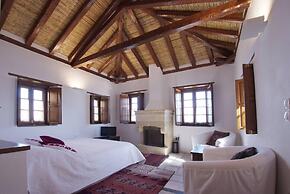 Malvasia Traditional Hotel