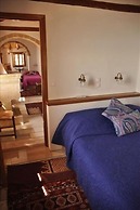 Malvasia Traditional Hotel