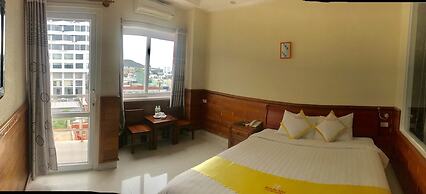 Hoang Yen Canary Hotel