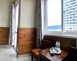 Hoang Yen Canary Hotel