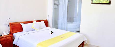 Hoang Yen Canary Hotel